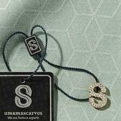 Umamascarves - Hijab Sultan Emboss Monogram Logo S (Hanya Bisa Pilih Warna, Motif RANDOM)